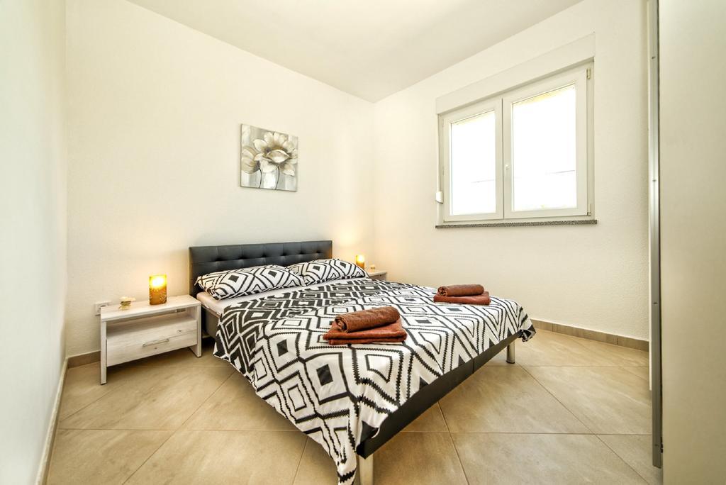 Apartment Una Пула Екстер'єр фото
